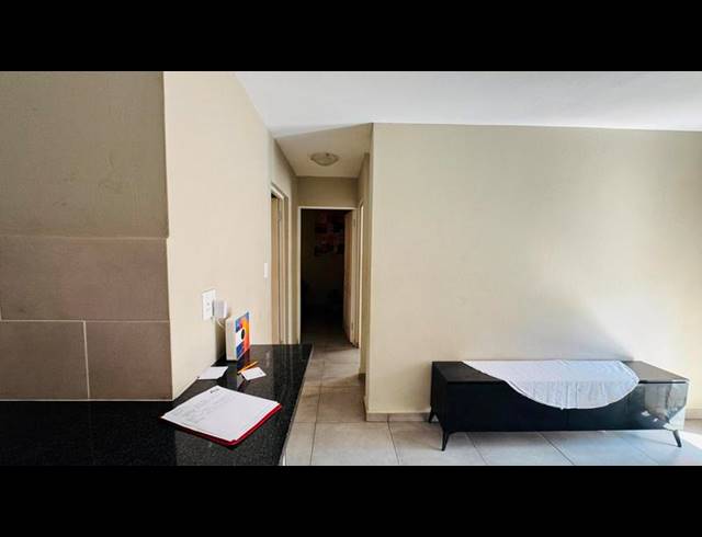 2 BEDROOM TOWNHOUSE FOR SALE IN GERMISTON CENTRAL